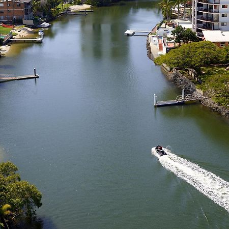 Amazing Views Surfers Paradise 2 Bedroom Unit Close To Everything Gold Coast Buitenkant foto