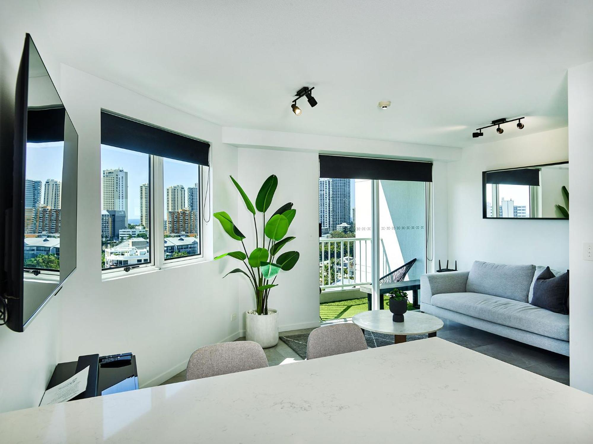 Amazing Views Surfers Paradise 2 Bedroom Unit Close To Everything Gold Coast Buitenkant foto