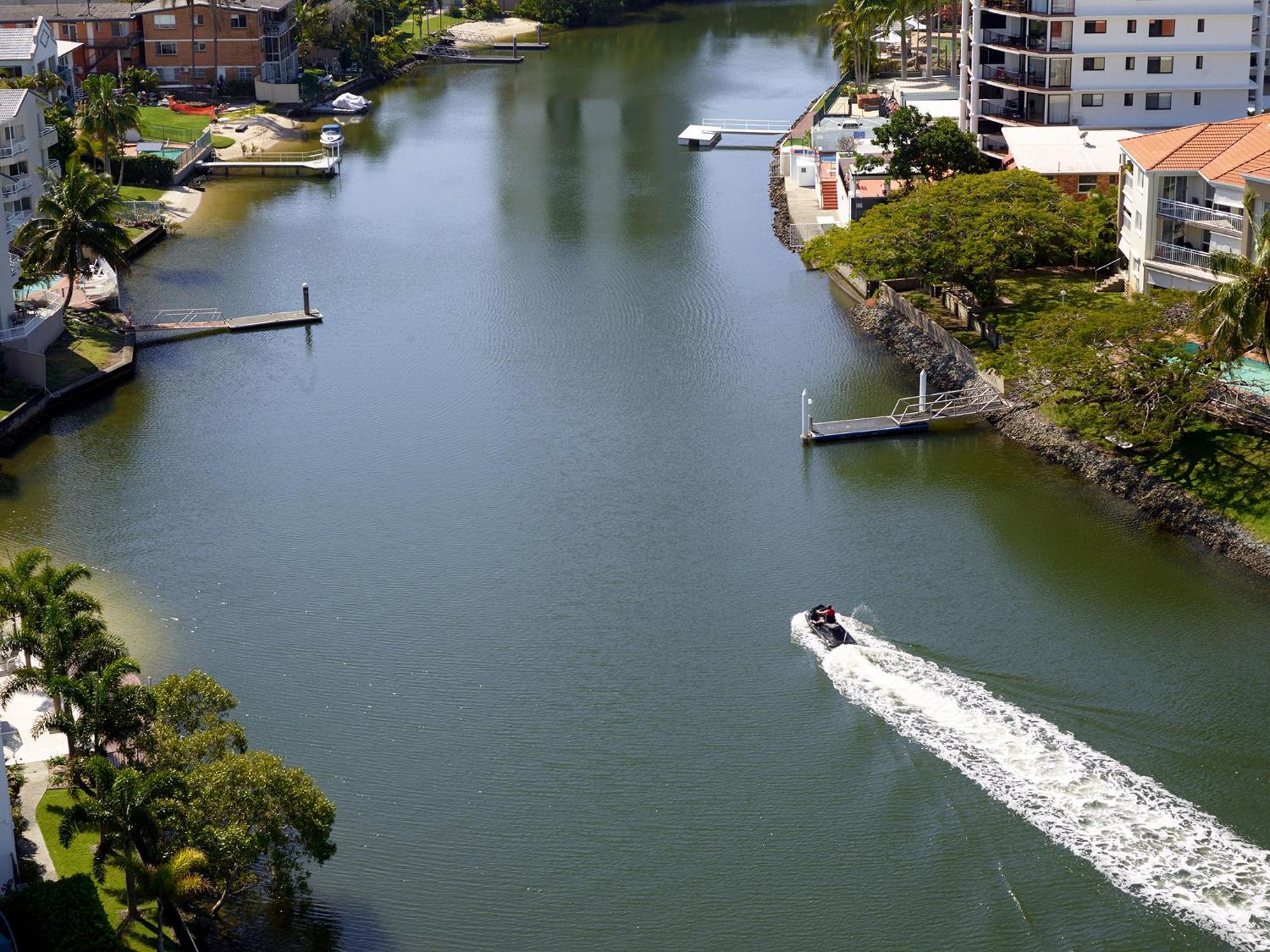 Amazing Views Surfers Paradise 2 Bedroom Unit Close To Everything Gold Coast Buitenkant foto