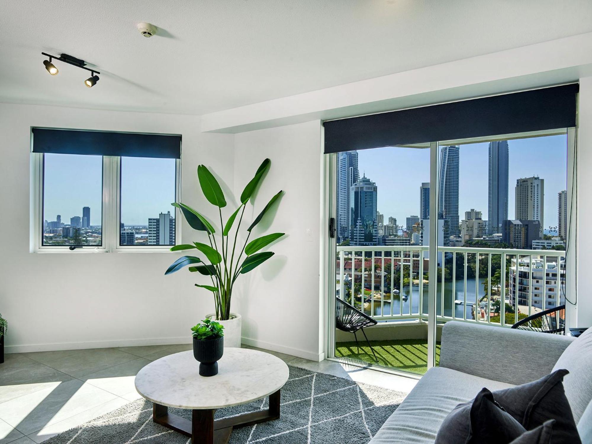 Amazing Views Surfers Paradise 2 Bedroom Unit Close To Everything Gold Coast Buitenkant foto